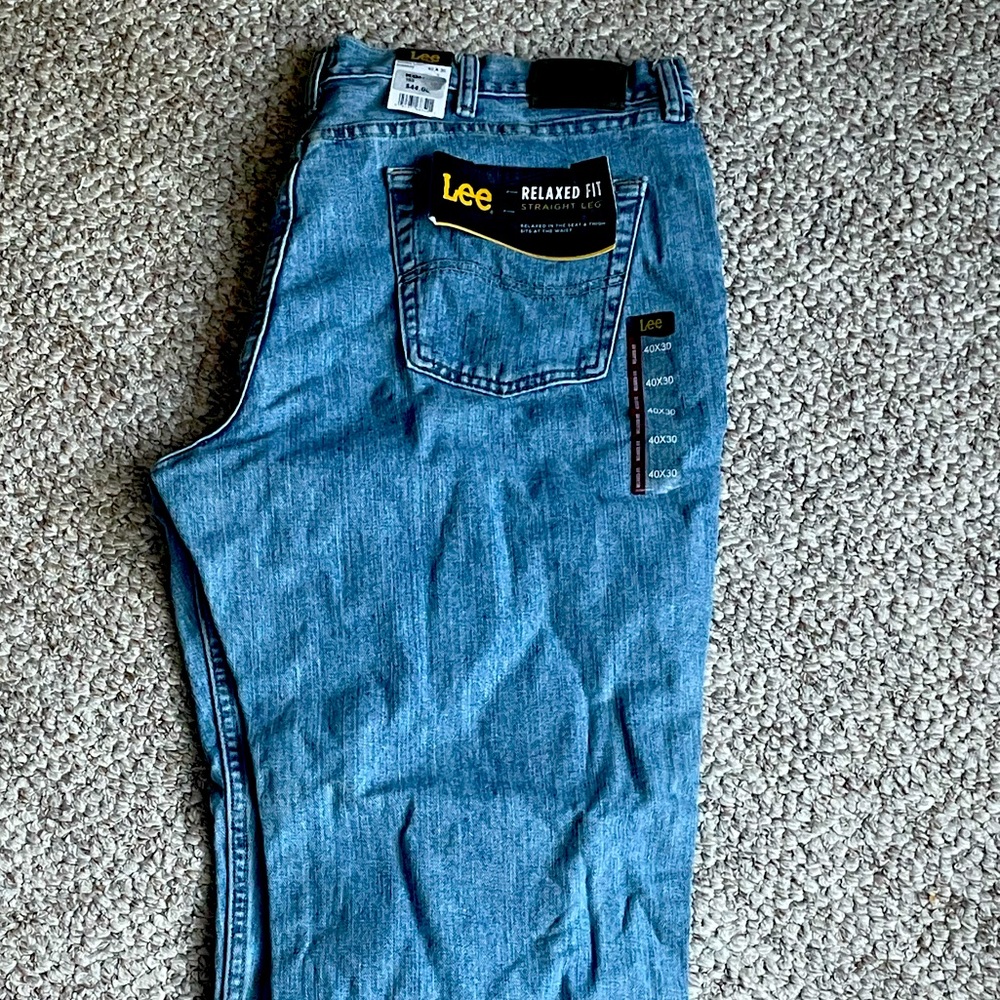Relaxed fit jeans